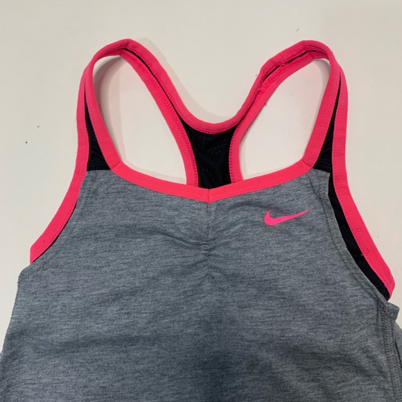 Nike Dry Fit Active Tank Size Small (6) - Picture 2 of 6